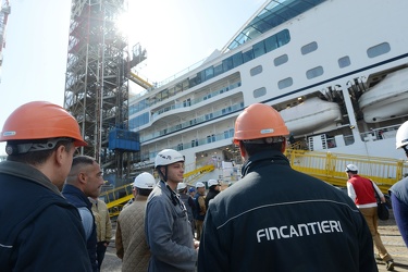 Genova Sestri Ponente - stabilimento Fincantieri - la messa del 