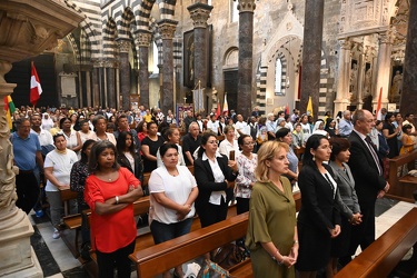 Genova, cattedrale San Lorenzo - messa per i migranti