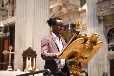 Genova, cattedrale San Lorenzo - messa per i migranti