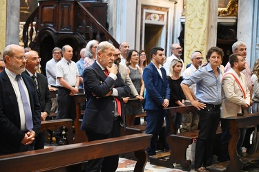 Genova, chiesa di via Lomellini - messa per i politici officiata