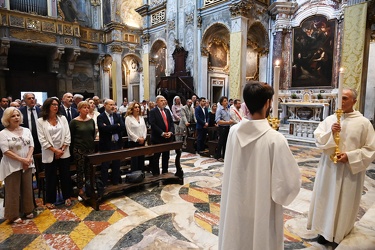 Genova, chiesa di via Lomellini - messa per i politici officiata