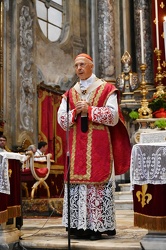 Genova, chiesa di via Lomellini - messa per i politici officiata