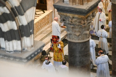 Genova, cattedrale San Lorenzo - ultima messa e saluto Cardinale