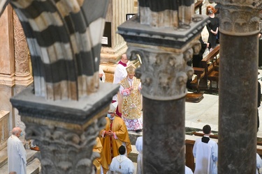 Genova, cattedrale San Lorenzo - ultima messa e saluto Cardinale