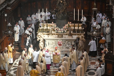 Genova, cattedrale San Lorenzo - ultima messa e saluto Cardinale