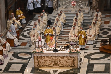 Genova, cattedrale San Lorenzo - ultima messa e saluto Cardinale