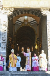 Genova, cattedrale San Lorenzo - ultima messa e saluto Cardinale