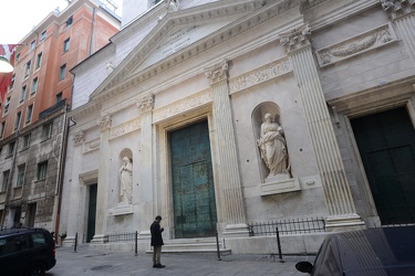 Genova, le chiese del centro dopo l'appello del Papa a mantenerl