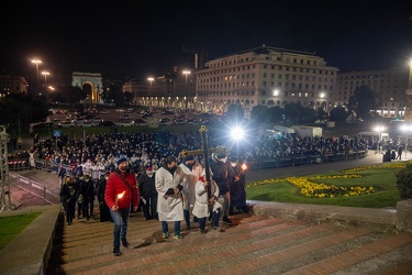 Genova, piazza della Vittoria - via crucis e preghiere contro la