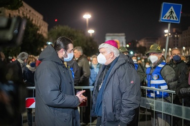 Genova, piazza della Vittoria - via crucis e preghiere contro la