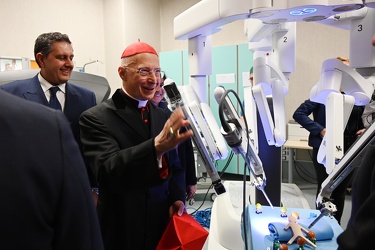 Genova, ospedale Gaslini - presentato nuovo robot per chirurgia