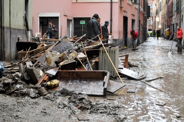 05-11-2011 - Genova Alluvione Borgo Incrociati 