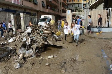 Genova - alluvione Ottobre 2014 - i danni in via Canevari e il l