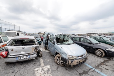 12-10-2014 - Genova Alluvione macchine piazzale Kennedy 