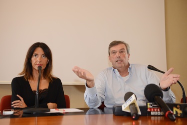 Genova - alluvione 2014 - la conferenza stampa di Claudio Burlan