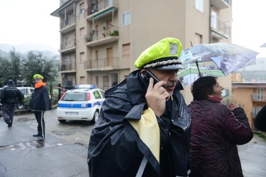 10-11-2014 - Genova Evacuato palazzo Pra