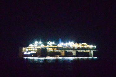 Genova Voltri - l'ultima notte della costa concordia a circa 5 m