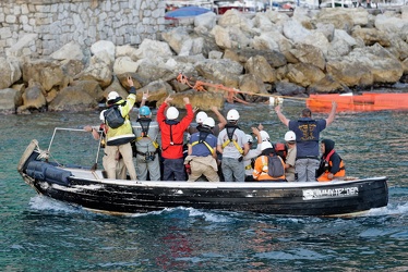 Isola del Giglio - Costa Concordia - tutto pronto per le operazi