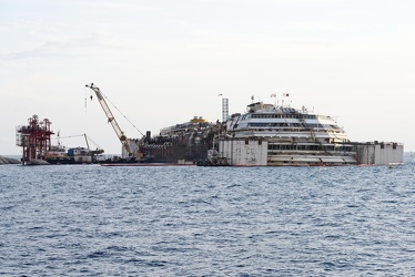 Isola del Giglio - Costa Concordia - tutto pronto per le operazi
