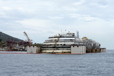 Isola del Giglio - Costa Concordia - un giro attorno al relitto