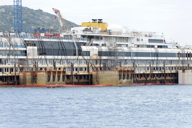 Isola del Giglio - Costa Concordia - un giro attorno al relitto