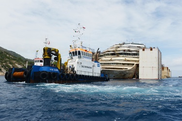 Isola del Giglio - Costa Concordia - la situazione attorno al re