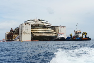 Isola del Giglio - Costa Concordia - la situazione attorno al re