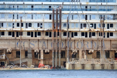 Isola del Giglio - Costa Concordia - la situazione attorno al re