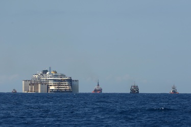 Costa Concordia - secondo giorno di navigazione verso Genova - i