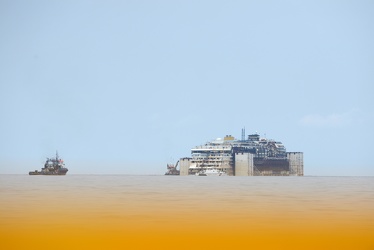 Costa Concordia - terzo giorno di navigazione verso Genova - la 