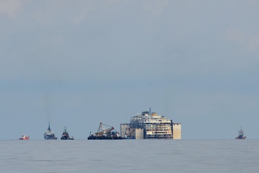 Costa Concordia - terzo giorno di navigazione verso Genova - la 