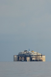 Costa Concordia - terzo giorno di navigazione verso Genova - la 