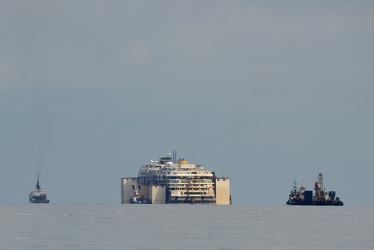 Costa Concordia - terzo giorno di navigazione verso Genova - la 