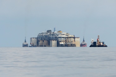 Costa Concordia - terzo giorno di navigazione verso Genova - la 