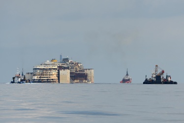 Costa Concordia - terzo giorno di navigazione verso Genova - la 