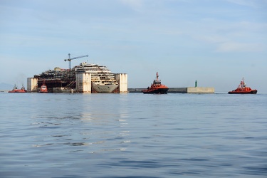 Genova - porto Volri VTE - le prime manovre per lo spostamento d