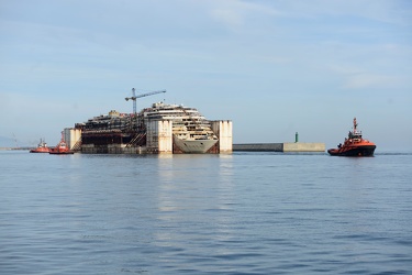 Genova - porto Volri VTE - le prime manovre per lo spostamento d