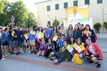 Genova, Santuario Madonna Guardia - attesa per il Santo Padre, P