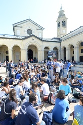 Genova, Santuario Madonna Guardia - attesa per il Santo Padre, P