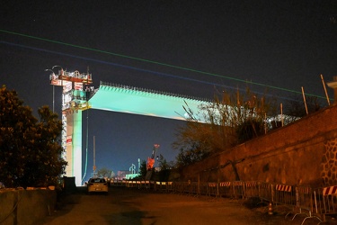 Genova, avanzamento lavori ponte ex morandi - sollevamento di un