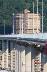 Genova, nuovo ponte Genova San Giorgio, inquadrato da elicoidale