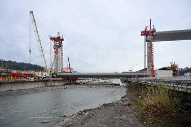 Genova, avanzamento lavori nuovo ponte - trasferimento campata i