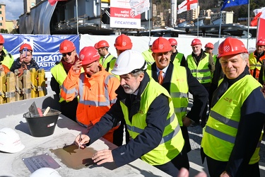 Genova, cantiere nuovo ponte - cerimonia per la. conclusione del