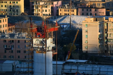 Genova - operazioni antecedenti a sollevamento impalcato da 100 