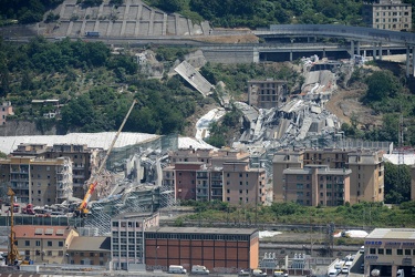 Genova, zona ex ponte Morandi - lavori di ricostruzione sotto la