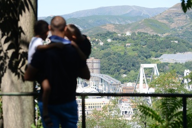 Genova - il secondo giorno dopo la tragedia di Ponte Morandi