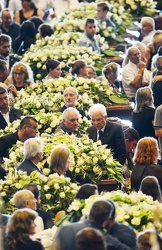 Genova, quattro giorni dal crollo di ponte Morandi - i funerali 