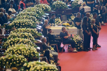 Genova, quattro giorni dal crollo di ponte Morandi - i funerali 