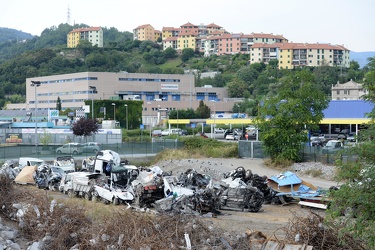 Genova, Bolzaneto  - area in cui sono accumulati i resti del cro