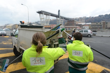 Genova, zona Certosa - la situazione attorno al ponte prima dell